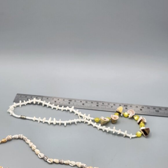 Vintage Puka Hawaiian Shell Necklace Bundle of 4 Y2K - Picture 10 of 11